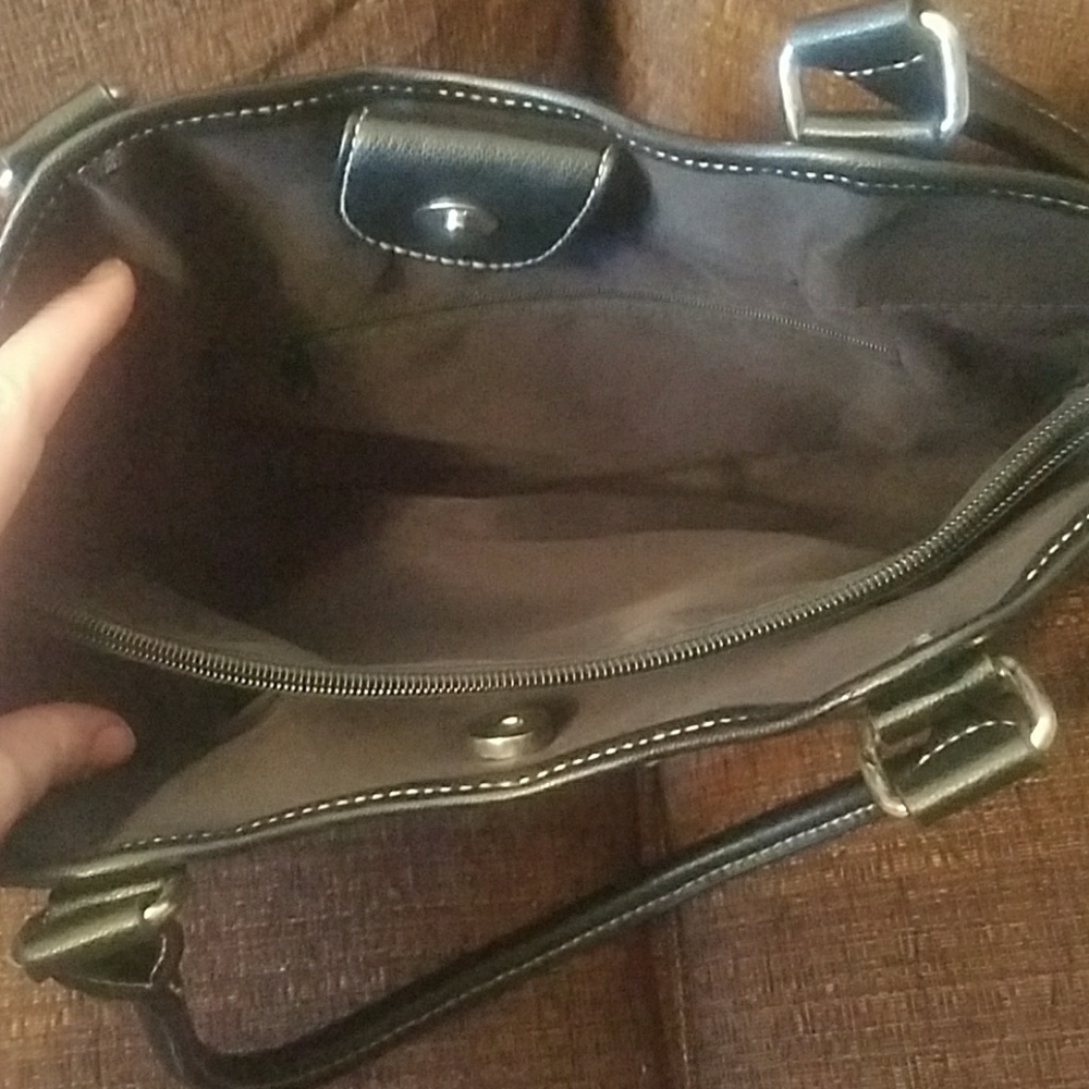 Purse - Picture 2 of 8